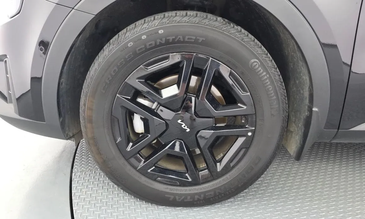 Kia Sorento — фото 7