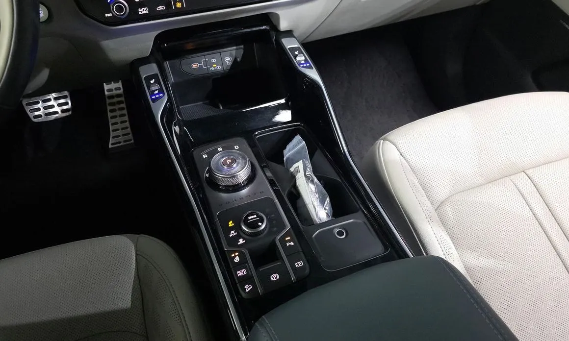 Kia Sorento — фото 10