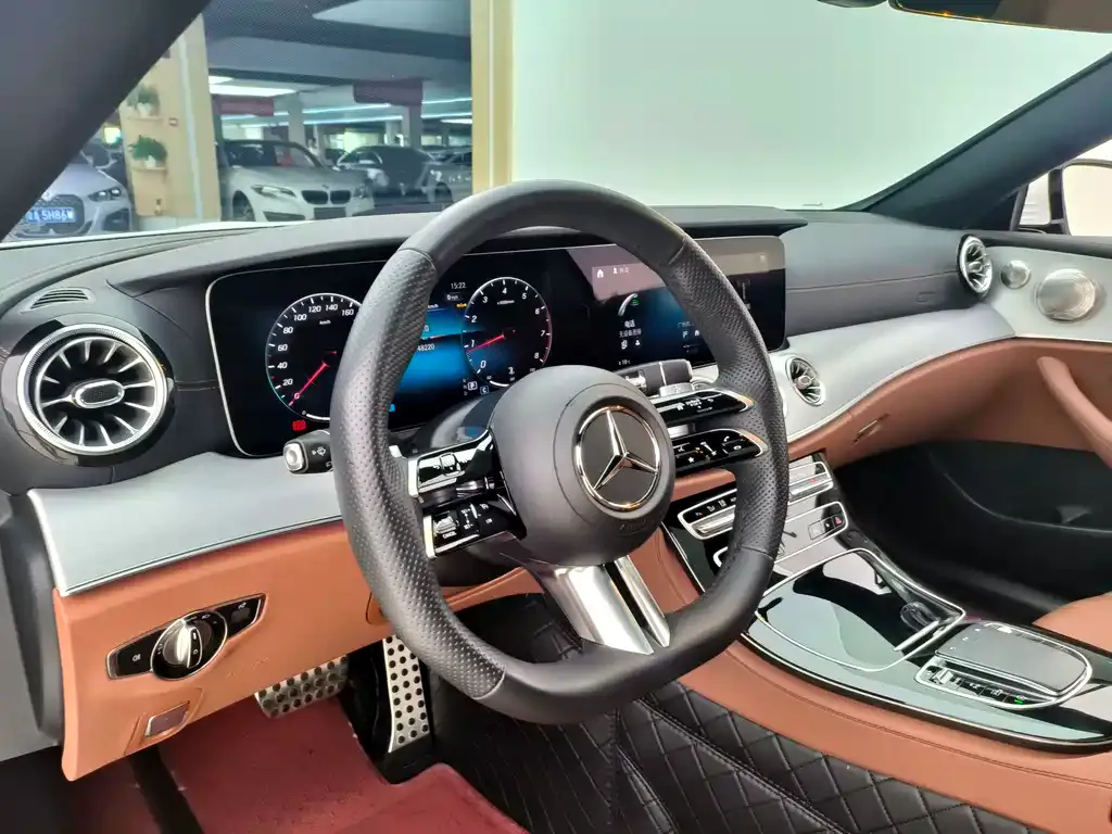 Mercedes-Benz E-Class (Import) — фото 3