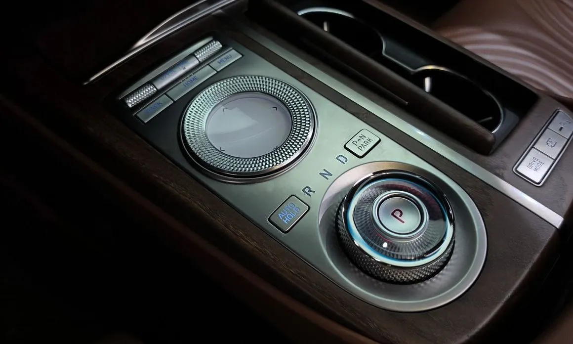 Genesis G80 — фото 10