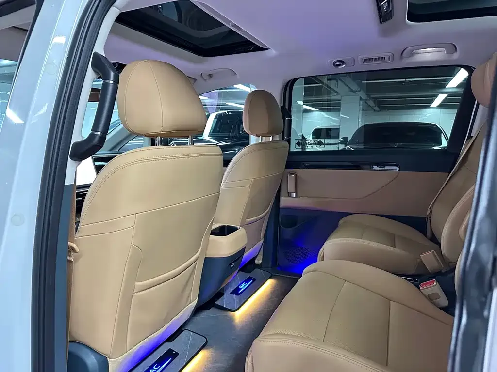 GAC Motor Trumpchi E8 — фото 3