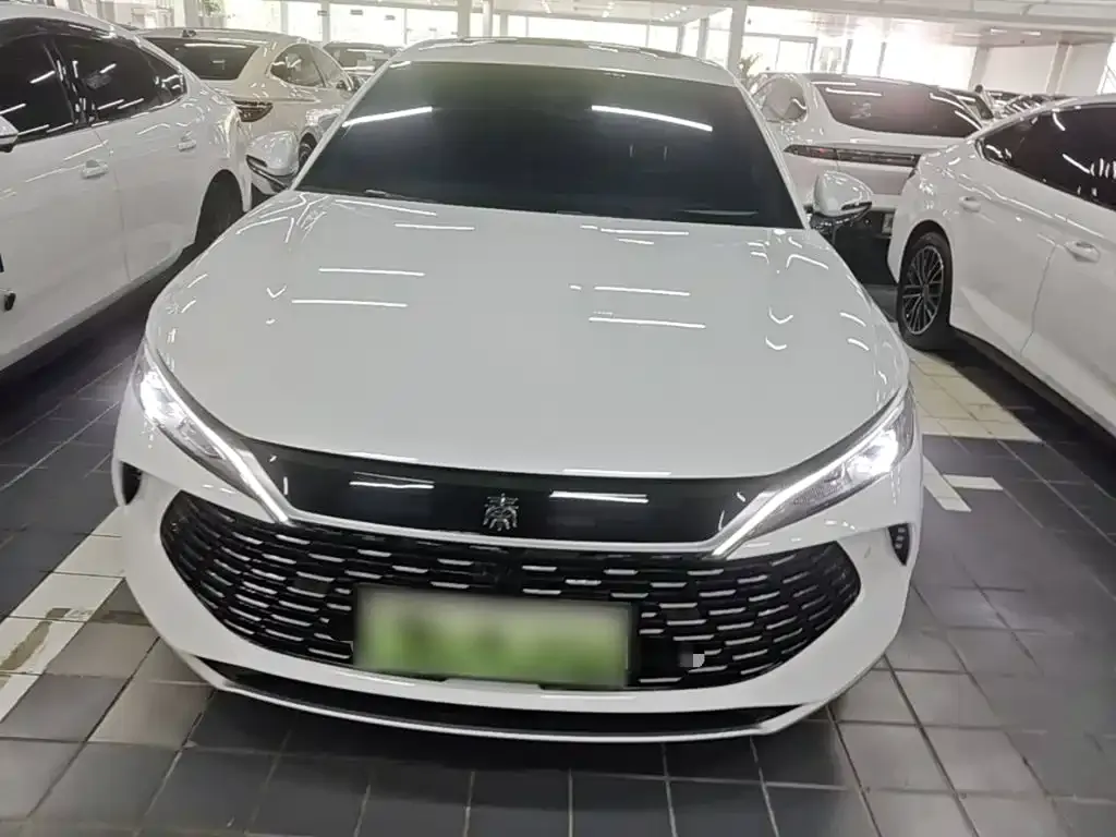 BYD Qin L — фото 7