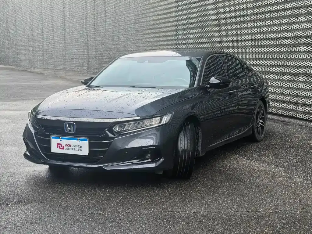 Honda Accord — фото 1