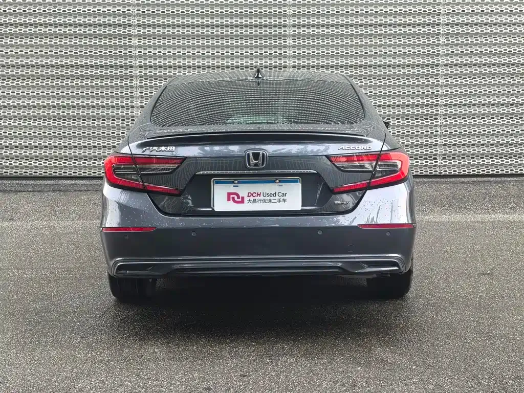 Honda Accord — фото 10