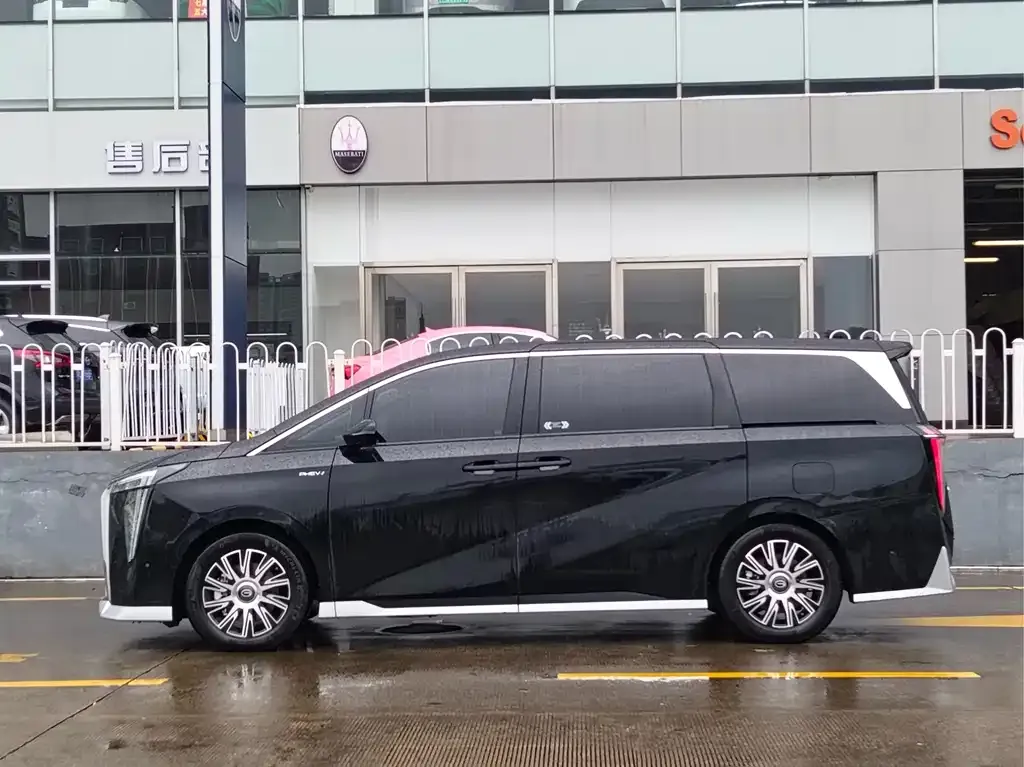 GAC Motor Trumpchi E9 — фото 7
