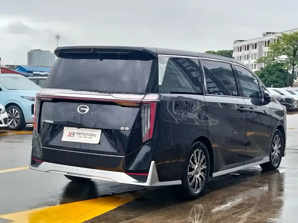 GAC Motor Trumpchi E9 — фото 8