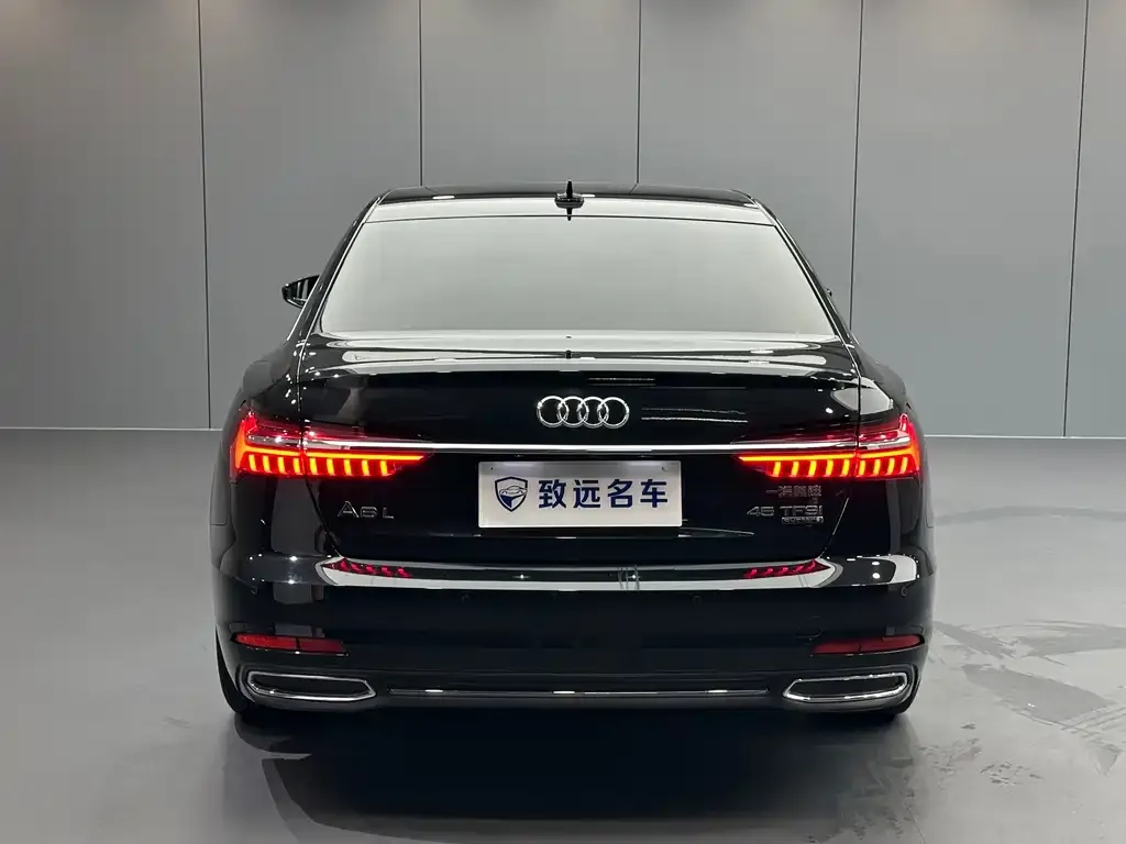 Audi A6L — фото 2