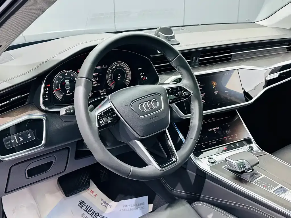 Audi A6L — фото 7