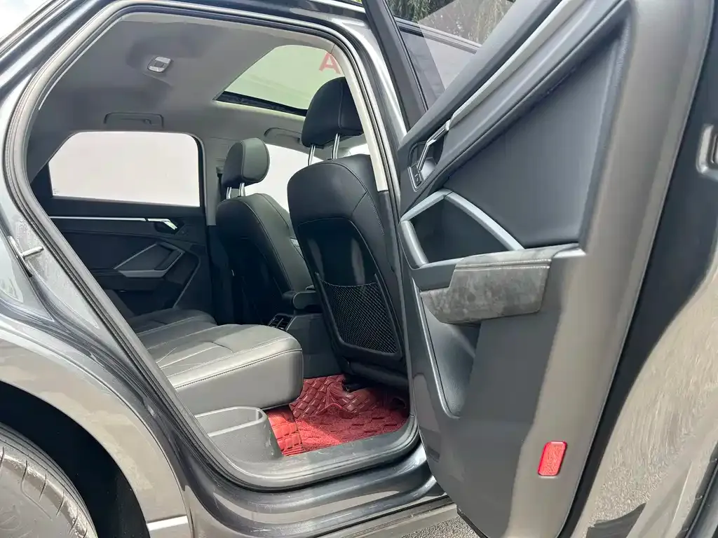 Audi Q3 Sportback — фото 3