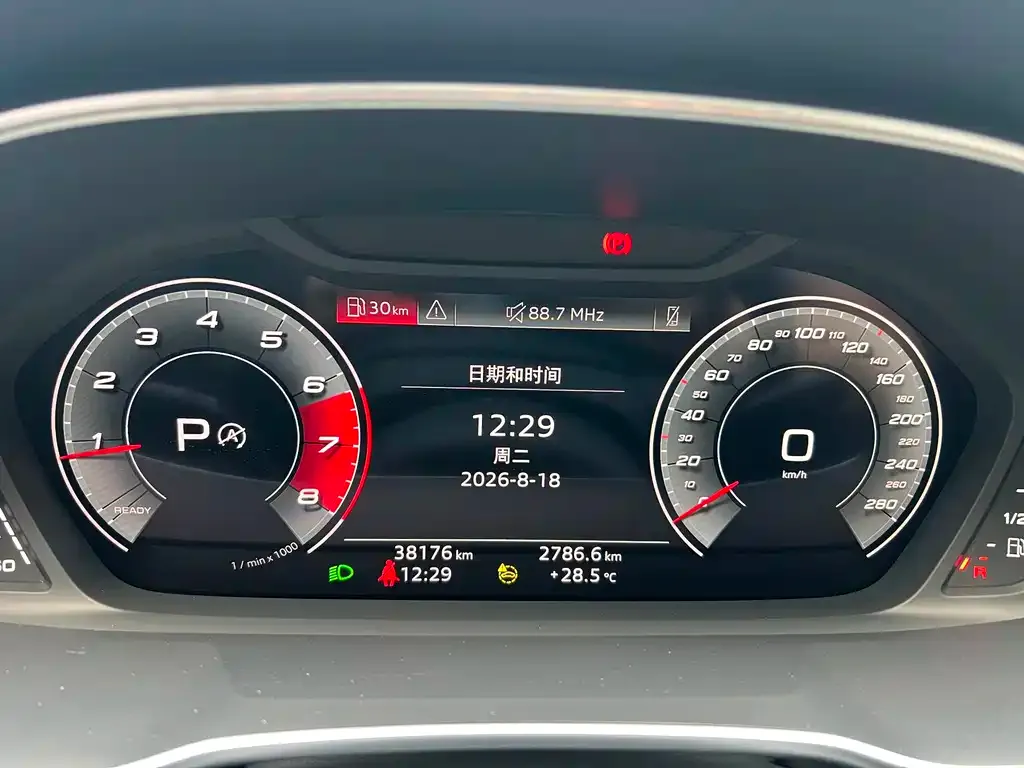 Audi Q3 Sportback — фото 4