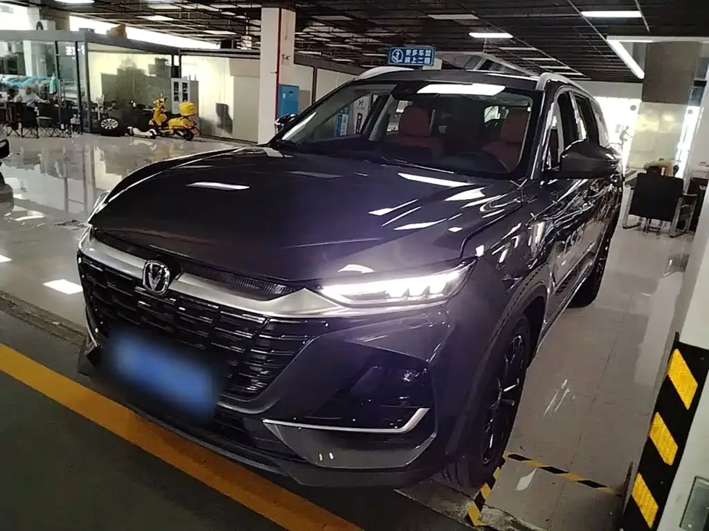 Changan CS75 — фото 1