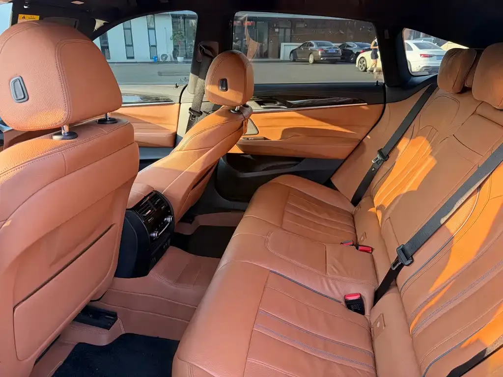 BMW 6 Series GT — фото 2