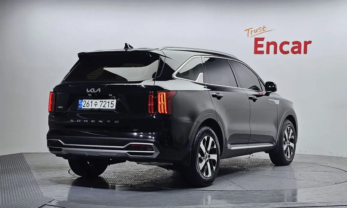 Kia Sorento — фото 10