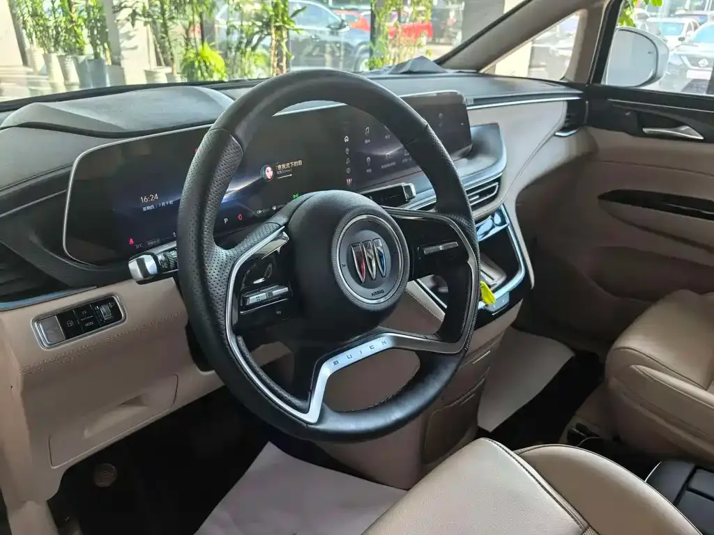 Buick GL8 Hybrid — фото 6