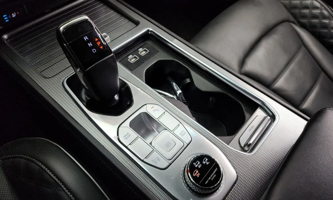 KG Mobility (Ssangyong) Rexton — фото 9