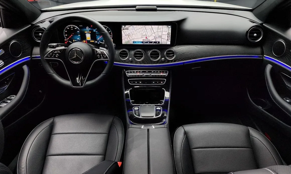 Mercedes-Benz E-Class — фото 10