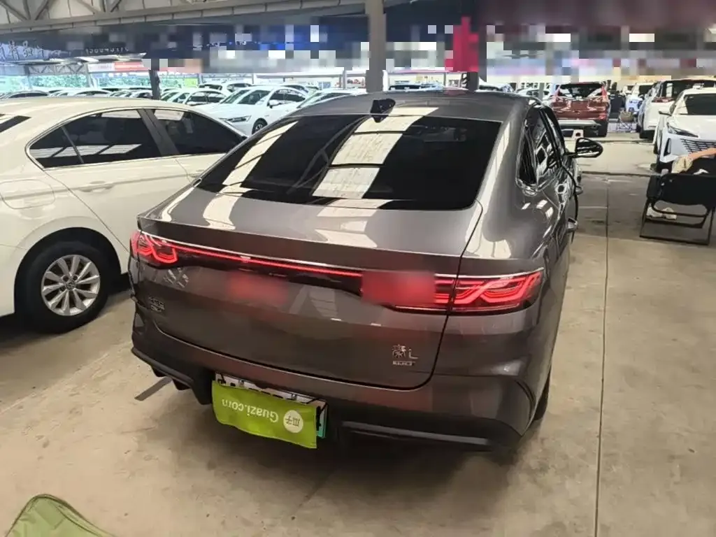 BYD Qin L — фото 10
