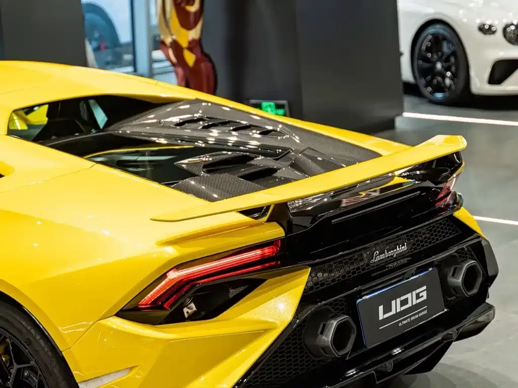 Lamborghini Huracan — фото 9