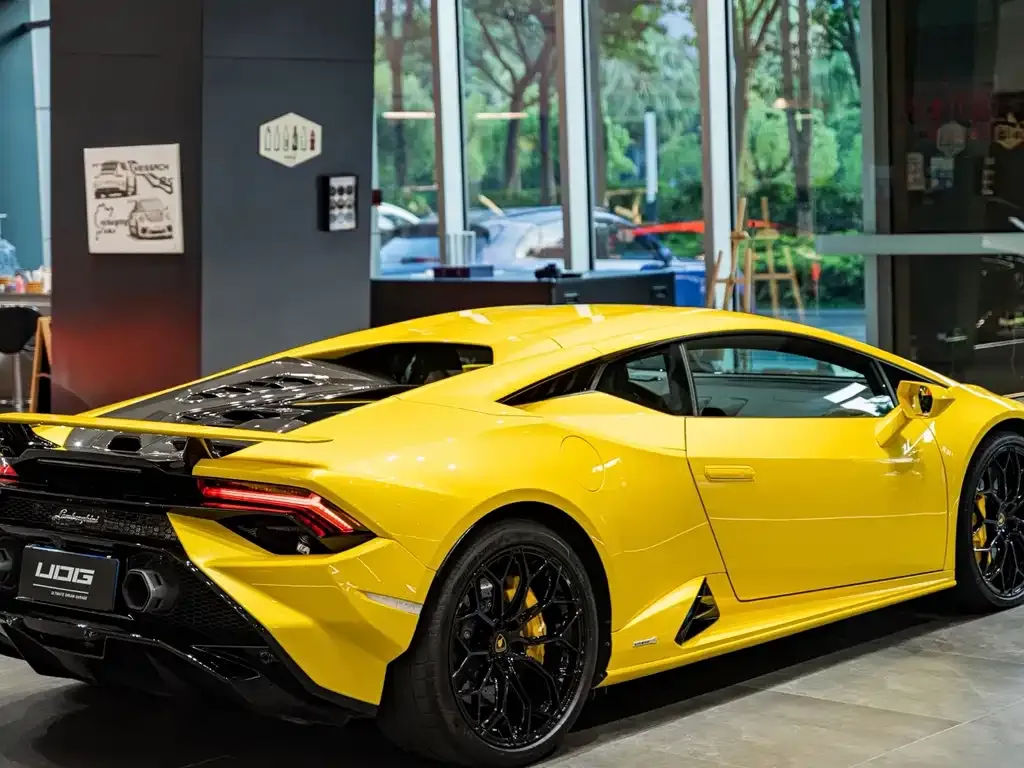 Lamborghini Huracan — фото 7