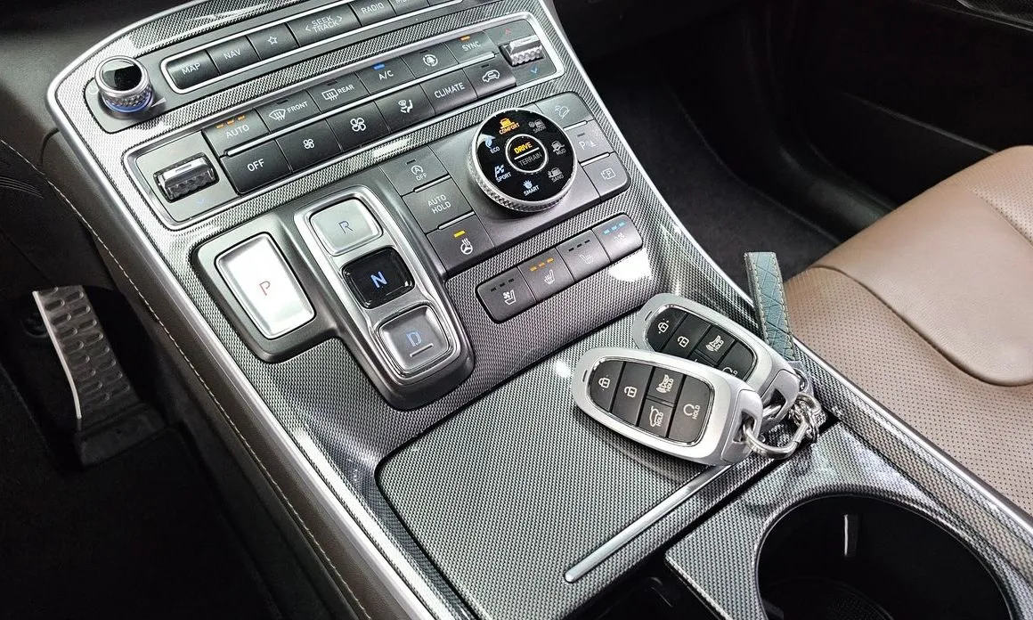 Hyundai Santafe — фото 9