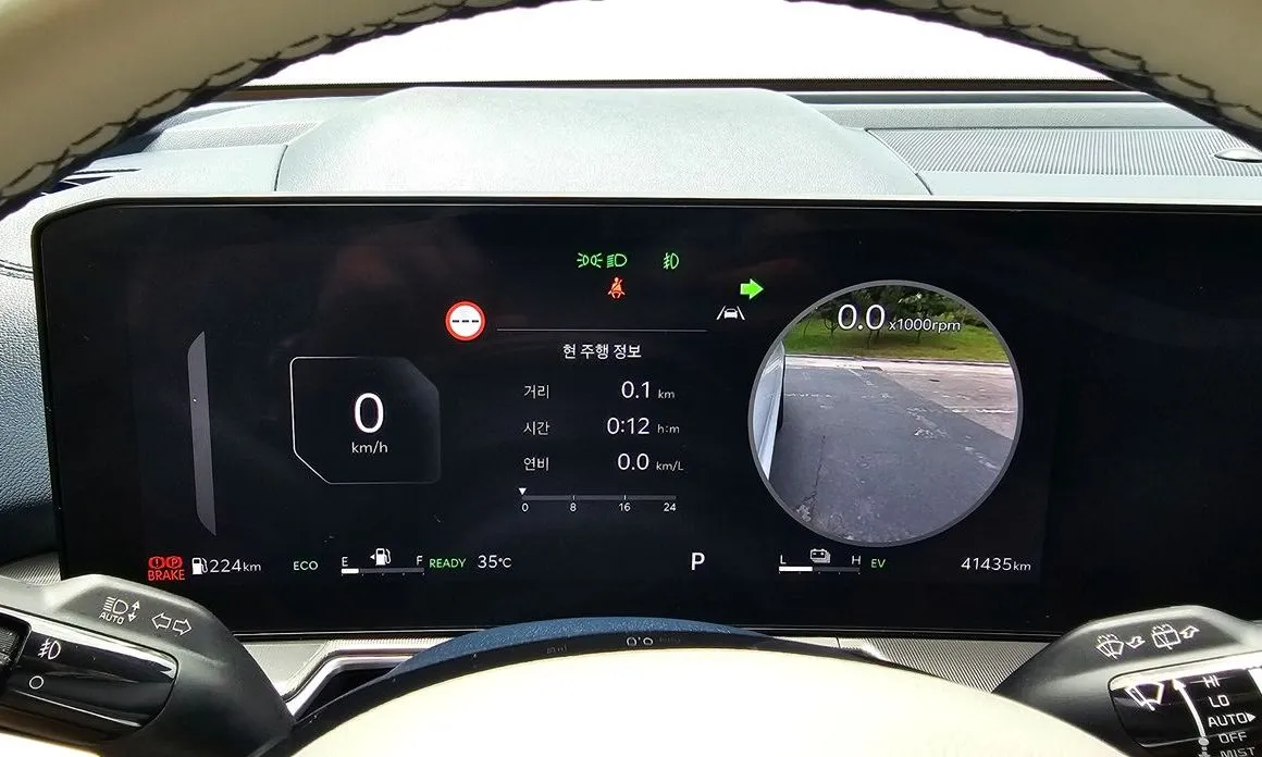 Kia Sorento — фото 9