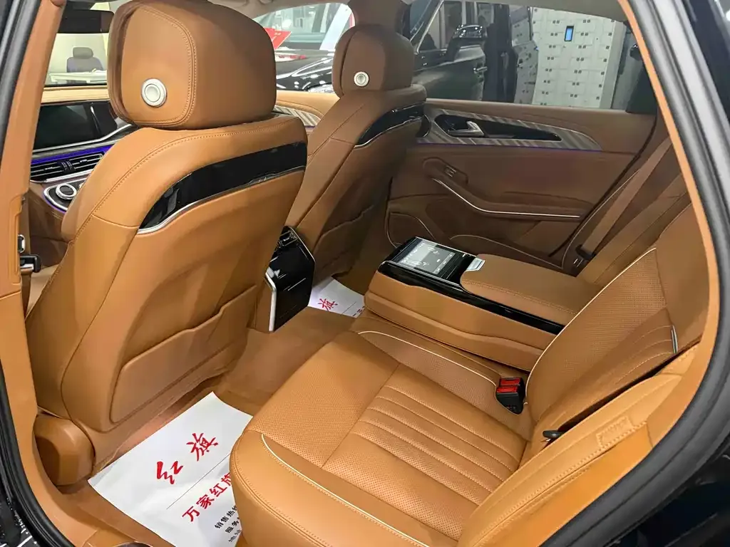 Hongqi H9 — фото 4