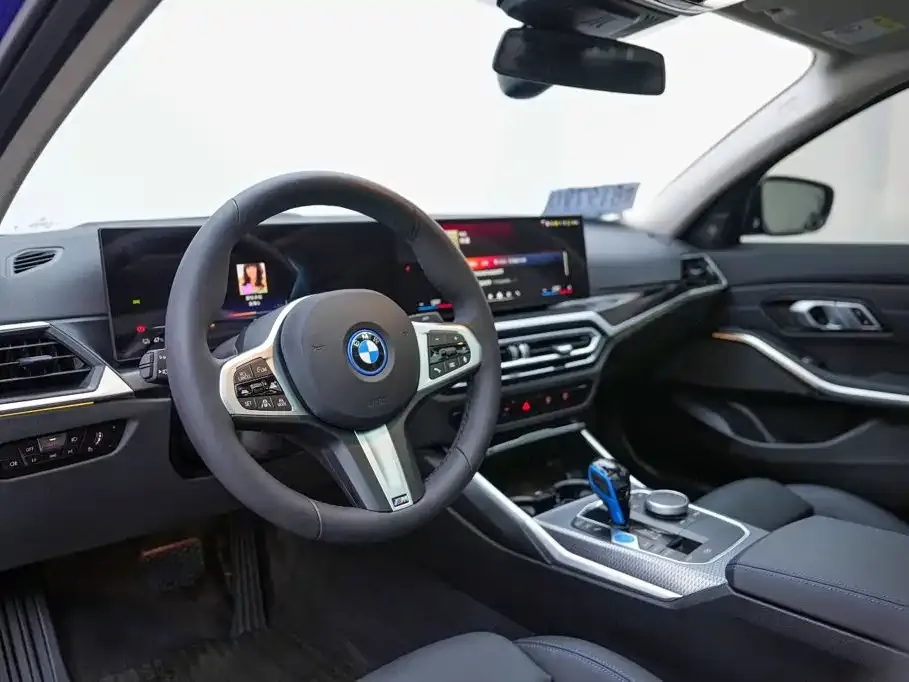 BMW i3 — фото 4