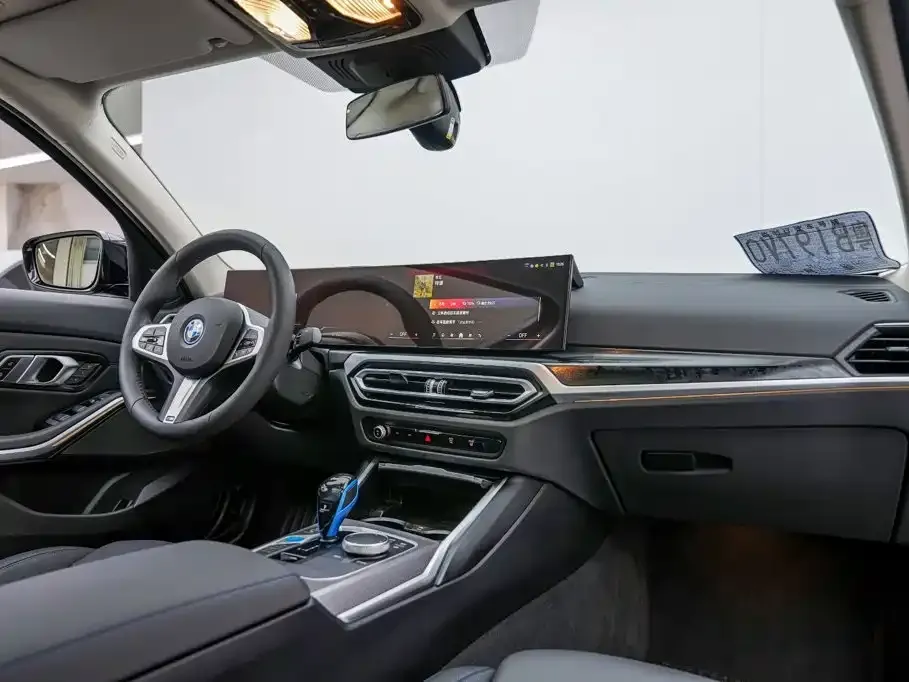 BMW i3 — фото 9