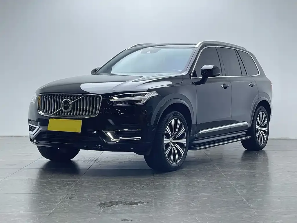 Volvo XC90 — фото 1