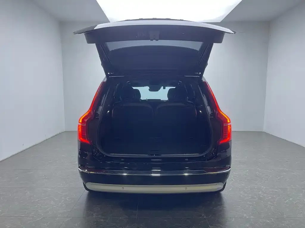 Volvo XC90 — фото 3