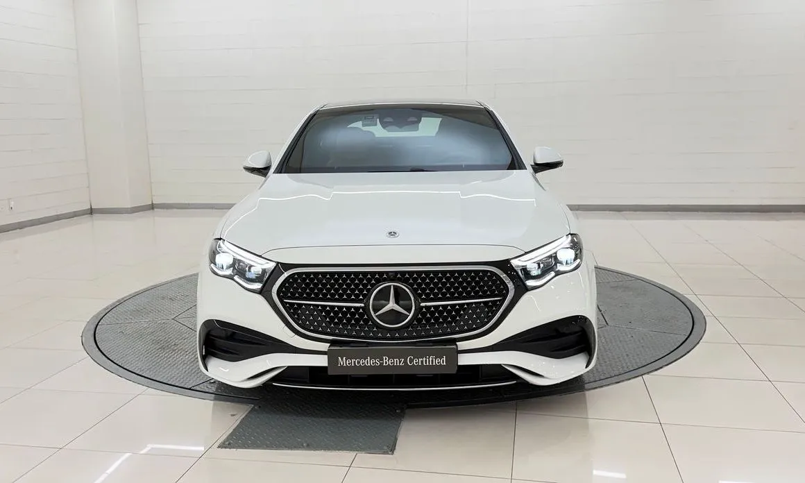 Mercedes-Benz E-Class — фото 5