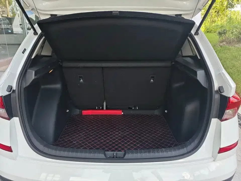 Skoda Kamiq — фото 10