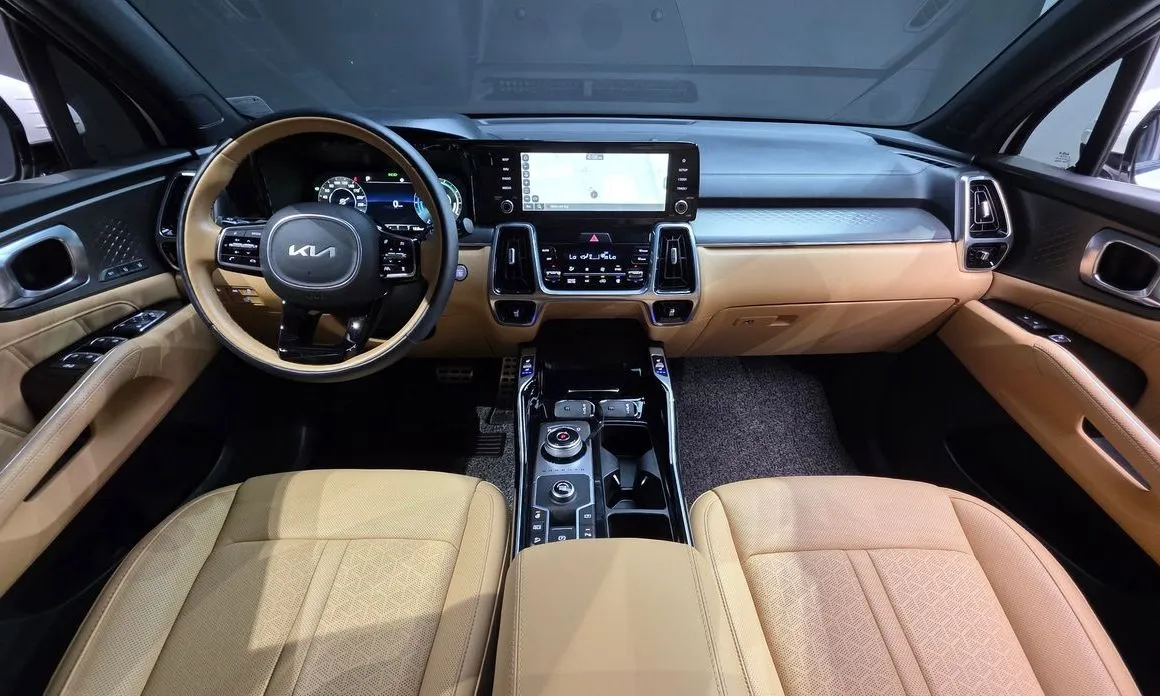 Kia Sorento — фото 7