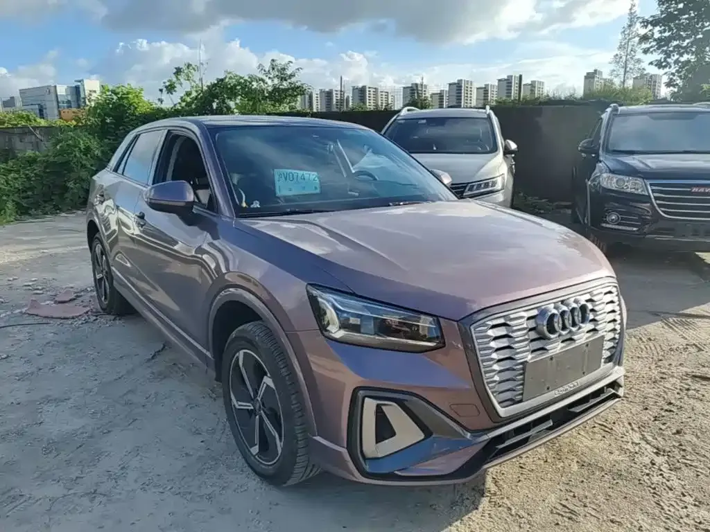 Audi Q2L e-tron — фото 9