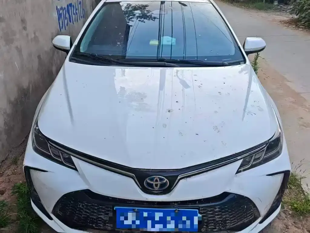 Toyota Corolla — фото 1