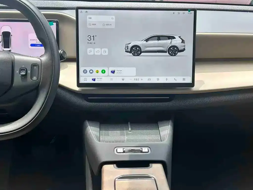 Volvo XC70 Plug-in Hybrid — фото 4