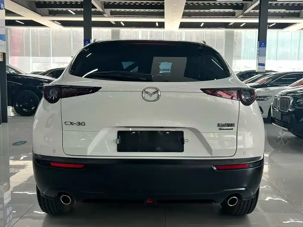 Mazda CX-30 — фото 7