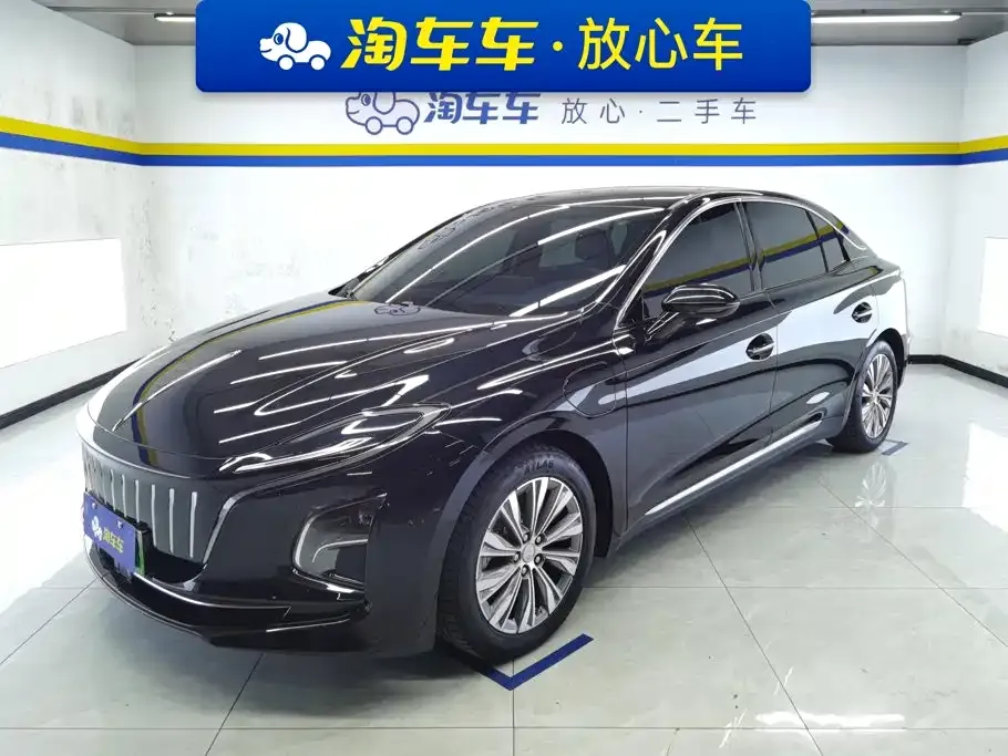Hongqi E-QM5 — фото 1