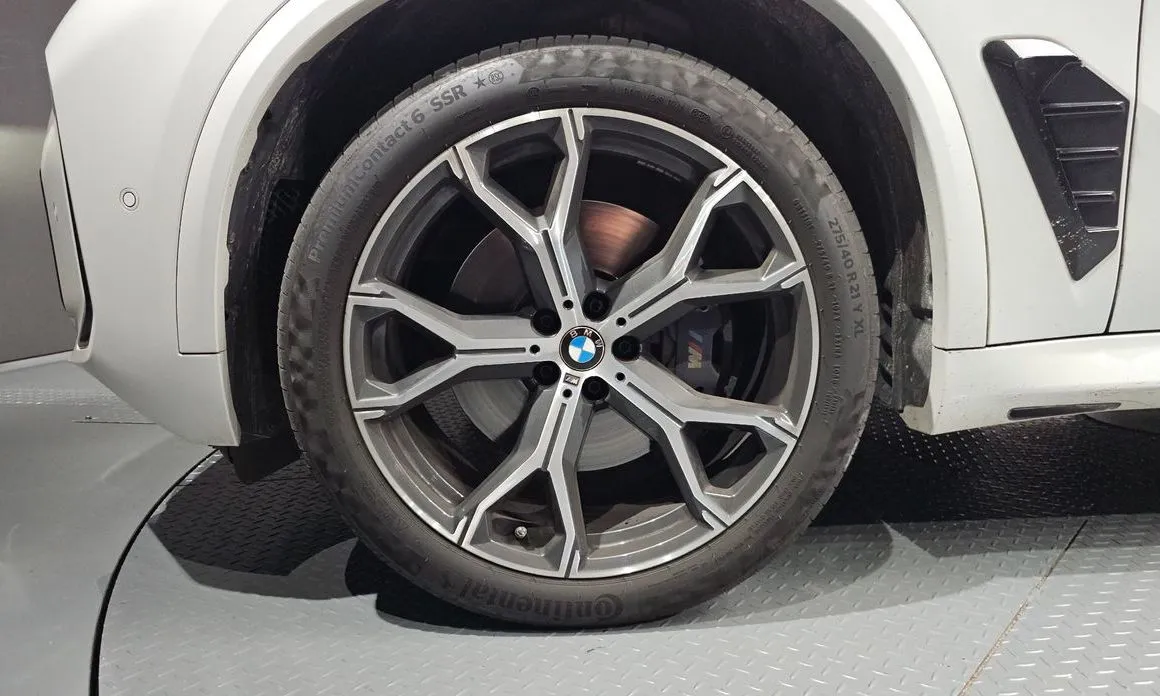 BMW X5 — фото 10