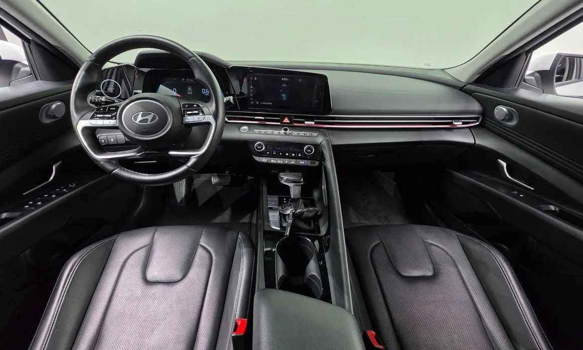 Hyundai AVANTE — фото 8