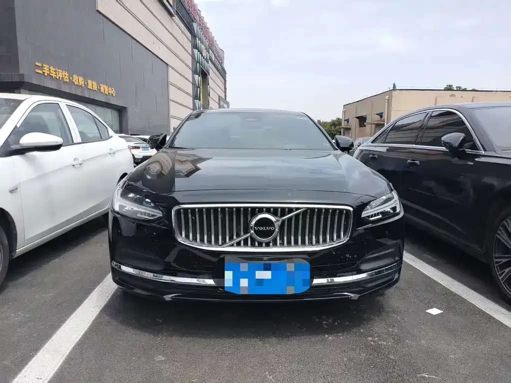 Volvo S90 — фото 3