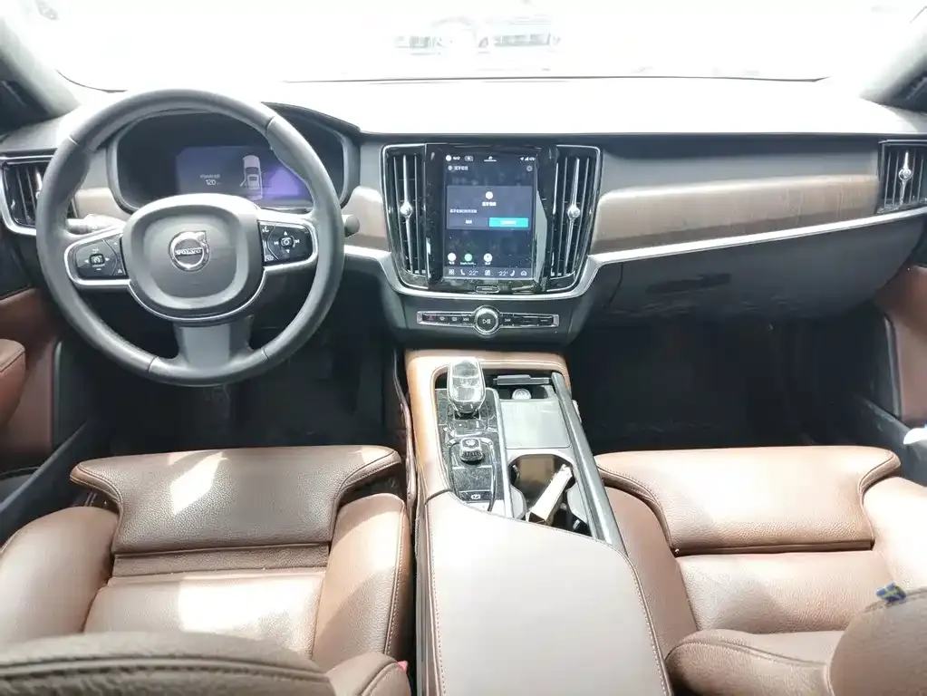 Volvo S90 — фото 2