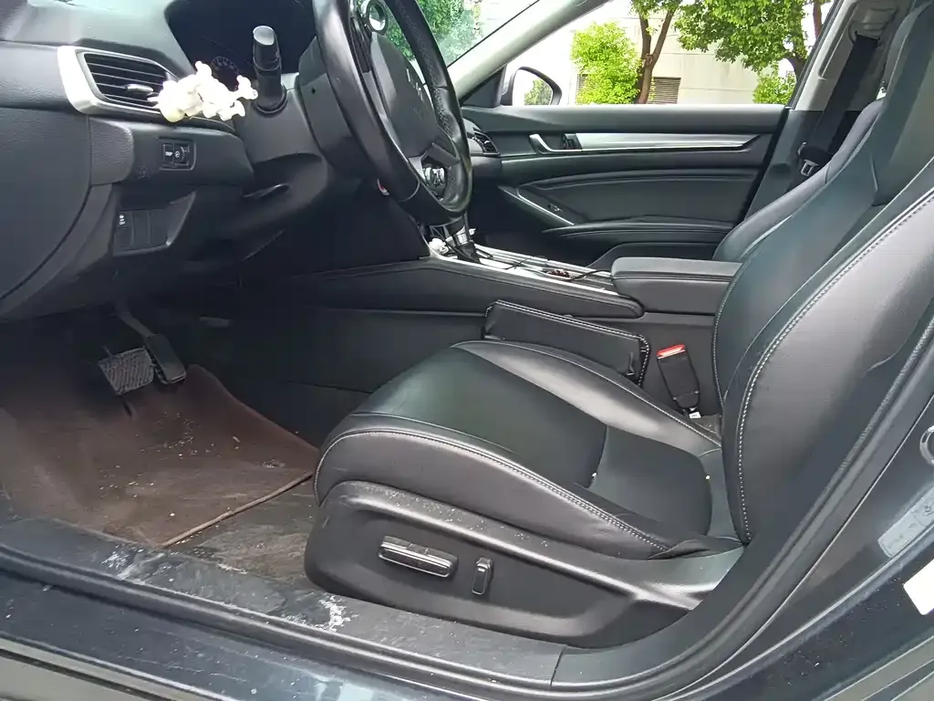 Honda Accord — фото 3