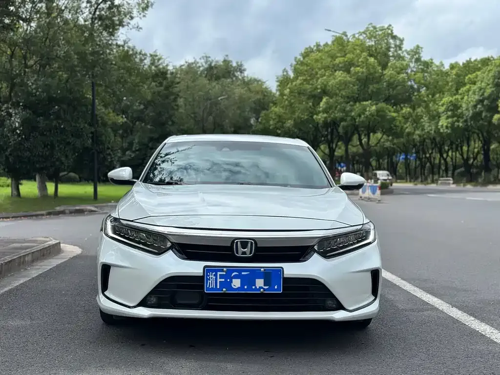 Honda Inspire — фото 6