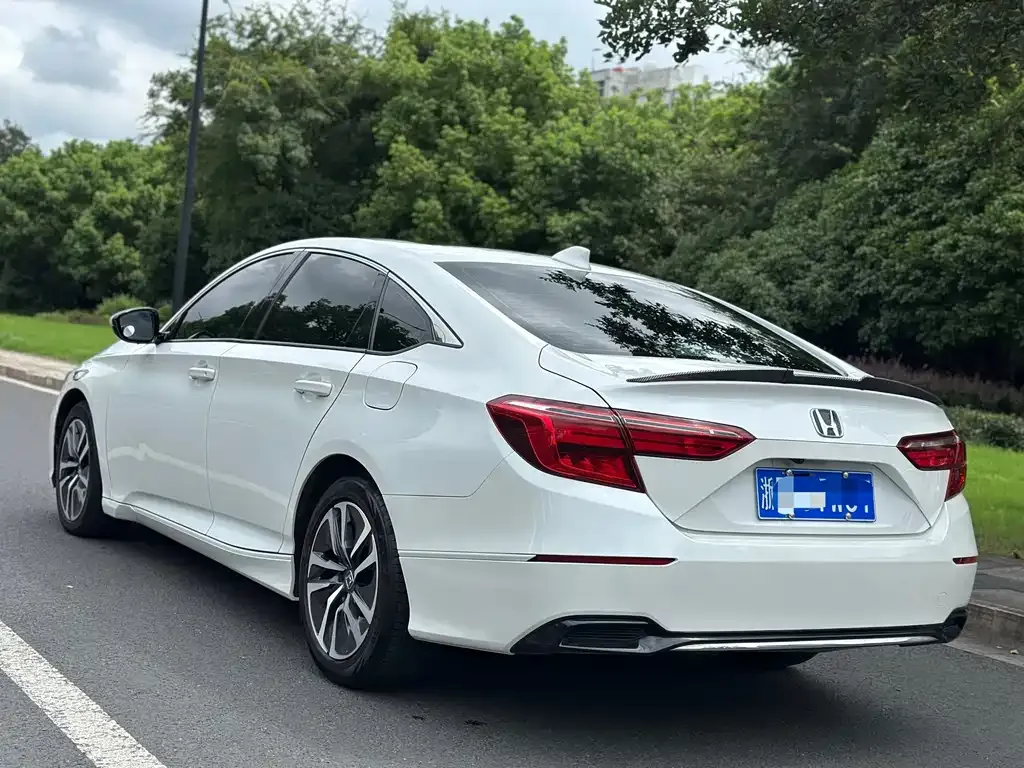 Honda Inspire — фото 4