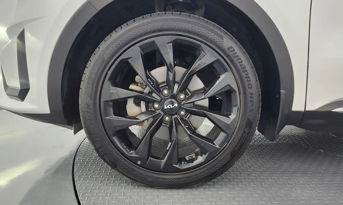 Kia Sorento — фото 5