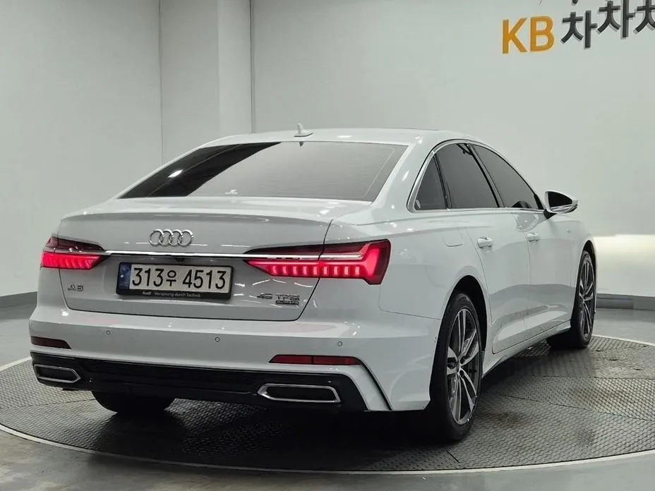 Audi A6 — фото 7
