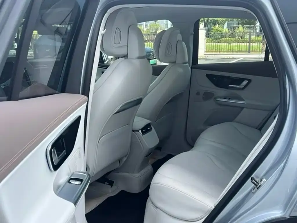 Mercedes-Benz EQE SUV — фото 4