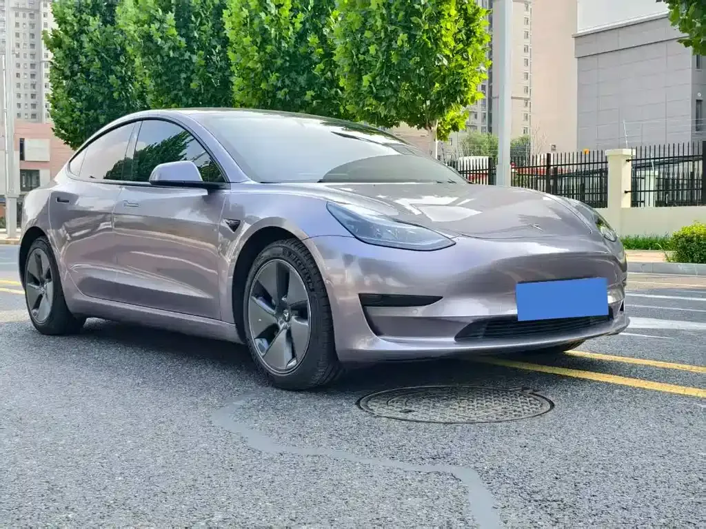 Tesla Model 3 — фото 7
