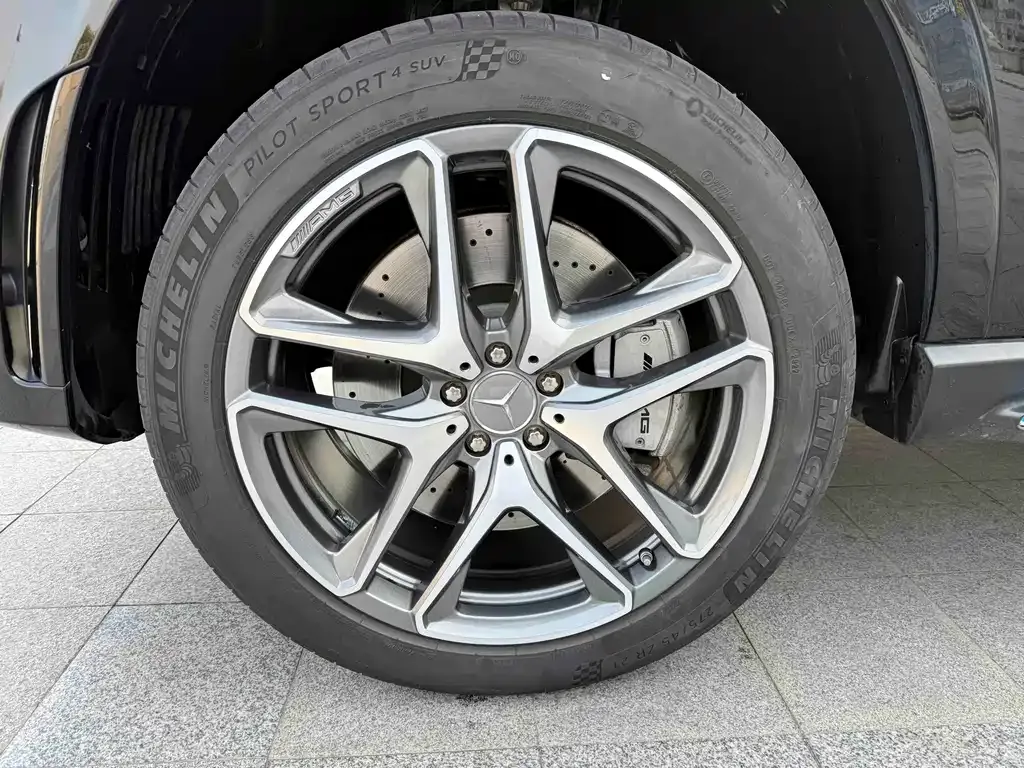 Mercedes-Benz GLE AMG — фото 7